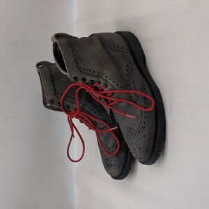 Allen Edmonds Long Branch Wingtip Leather Boots Red Laces Size 8.5 Gray